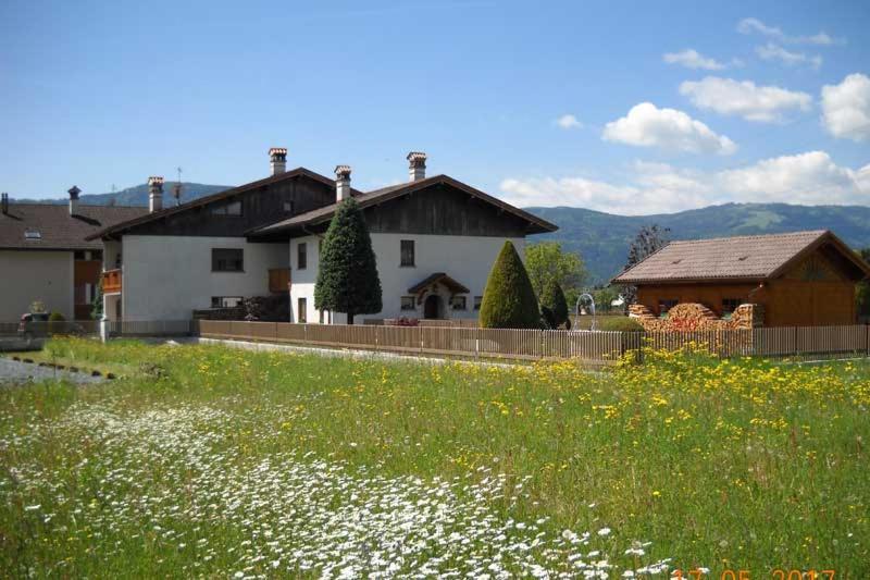 B&B L'Isola Delle Rose Sovramonte Bagian luar foto