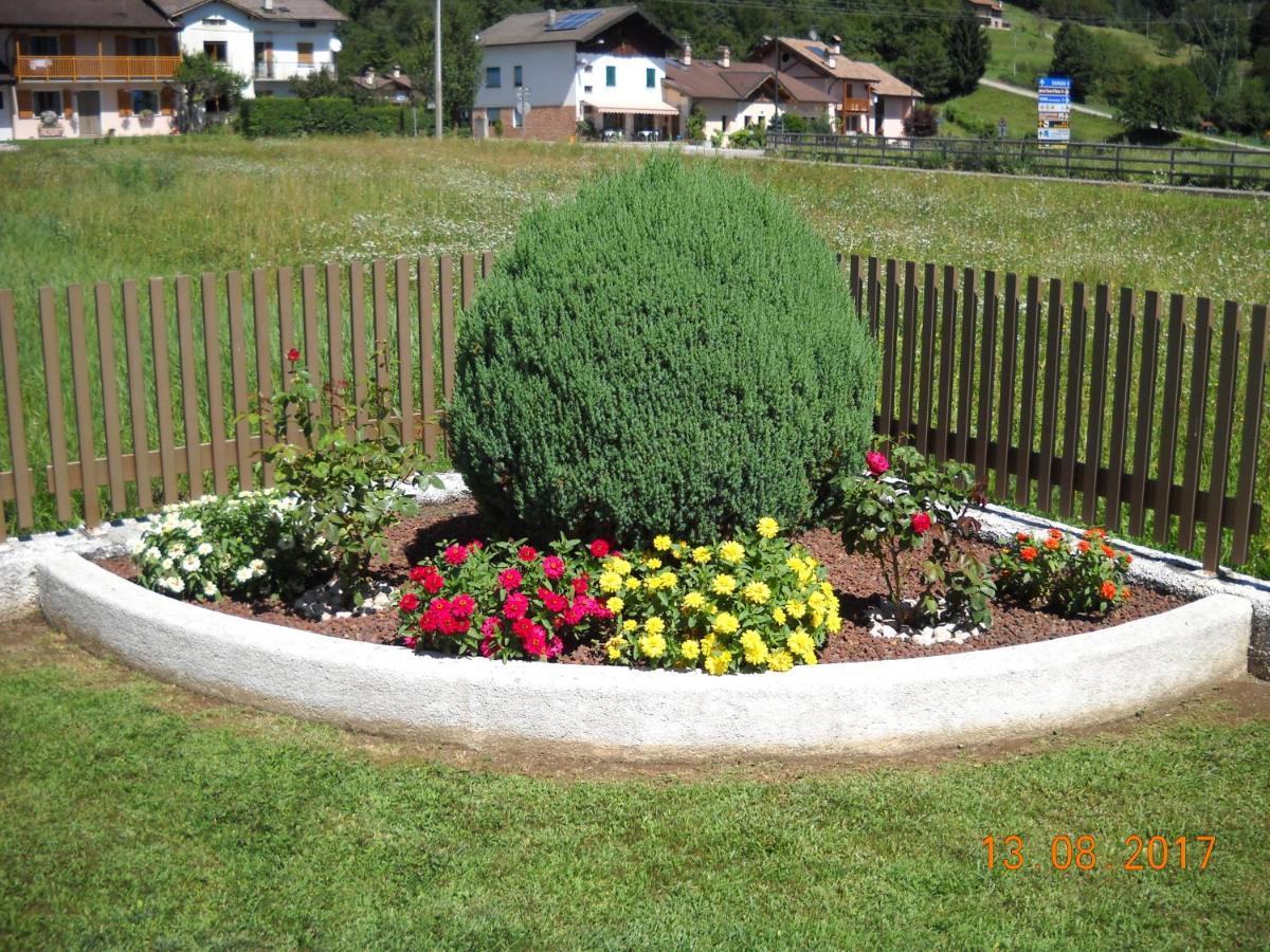 B&B L'Isola Delle Rose Sovramonte Bagian luar foto