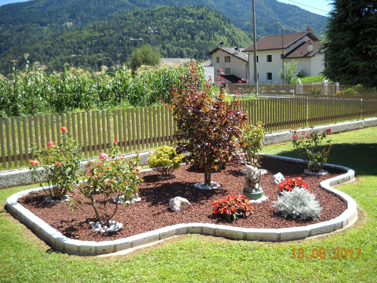 B&B L'Isola Delle Rose Sovramonte Bagian luar foto